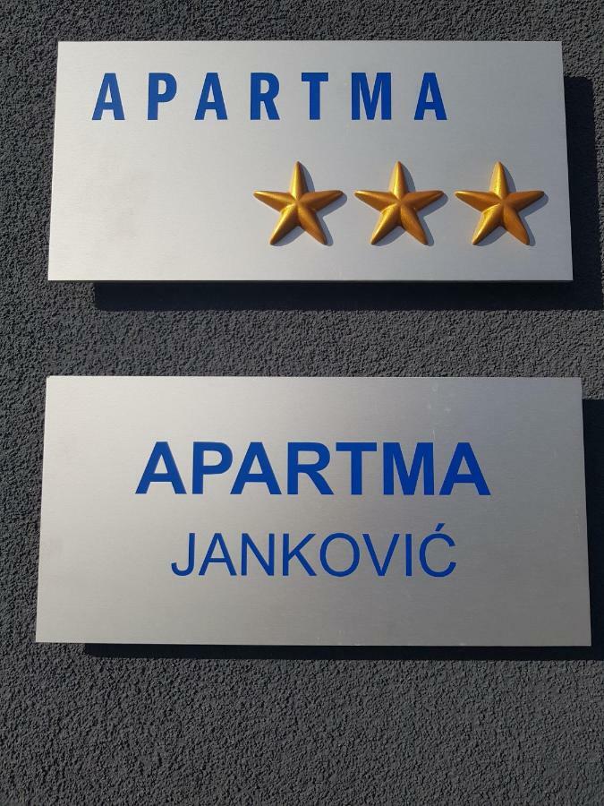 Apartmaji Jankovic โลกาเตส ภายนอก รูปภาพ